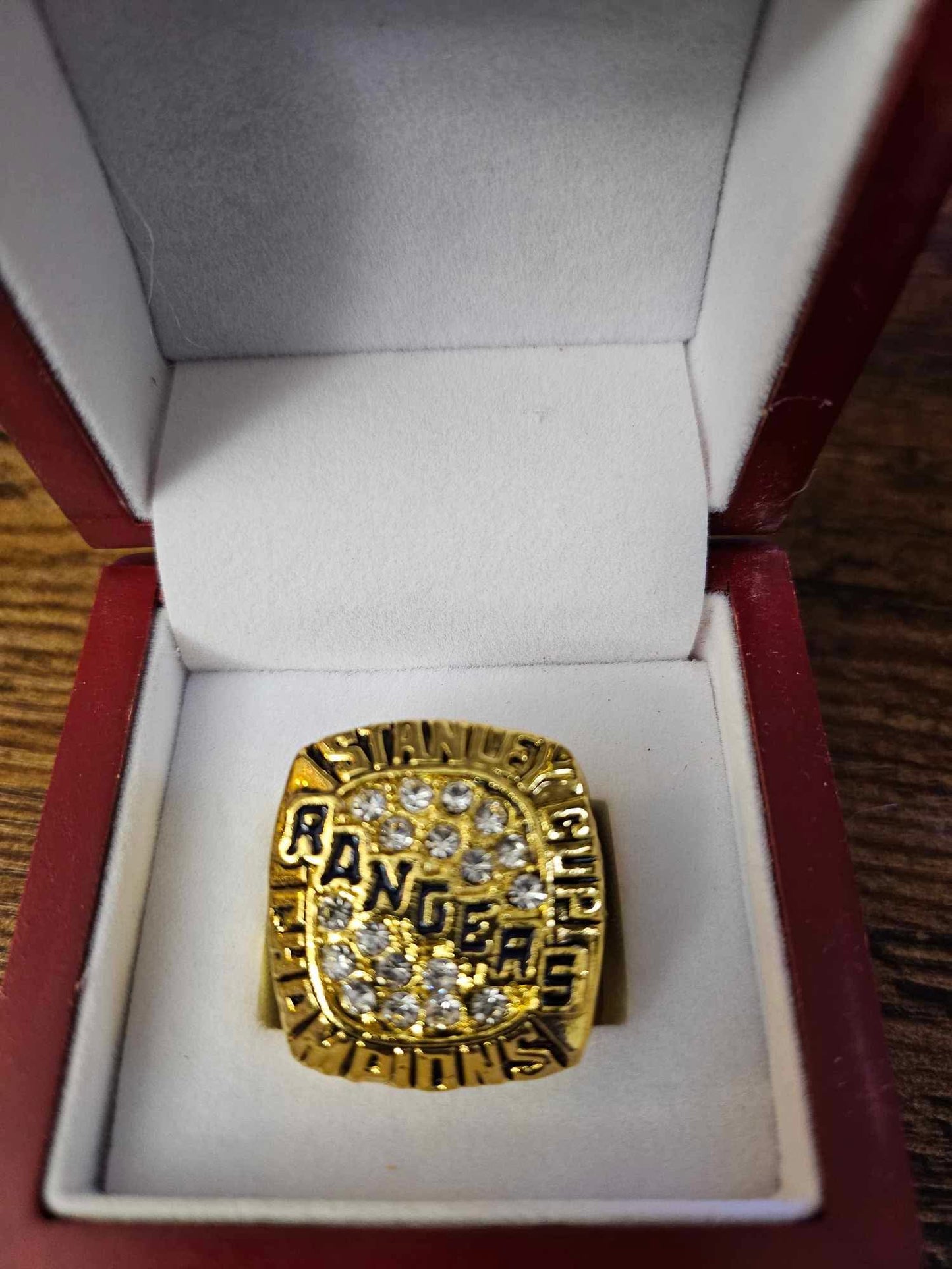 NHL New York Rangers Stanley Cup Replica Championship Ring