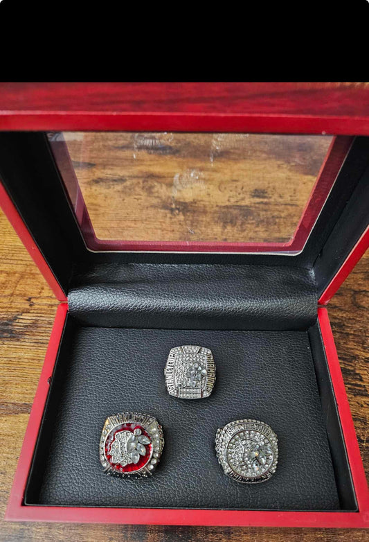 Chicago Blackhawks Stanley Cup Championship Replica Ring - Multiple Years & Sizes - Free Shipping