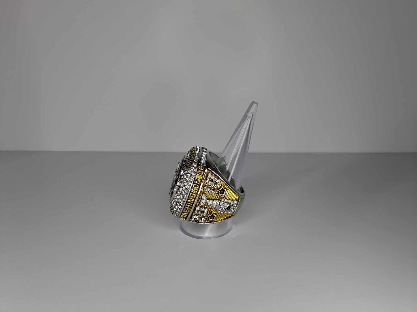 NHL Alexander Ovechkin - Washington Capitals Stanley Cup Championship Ring