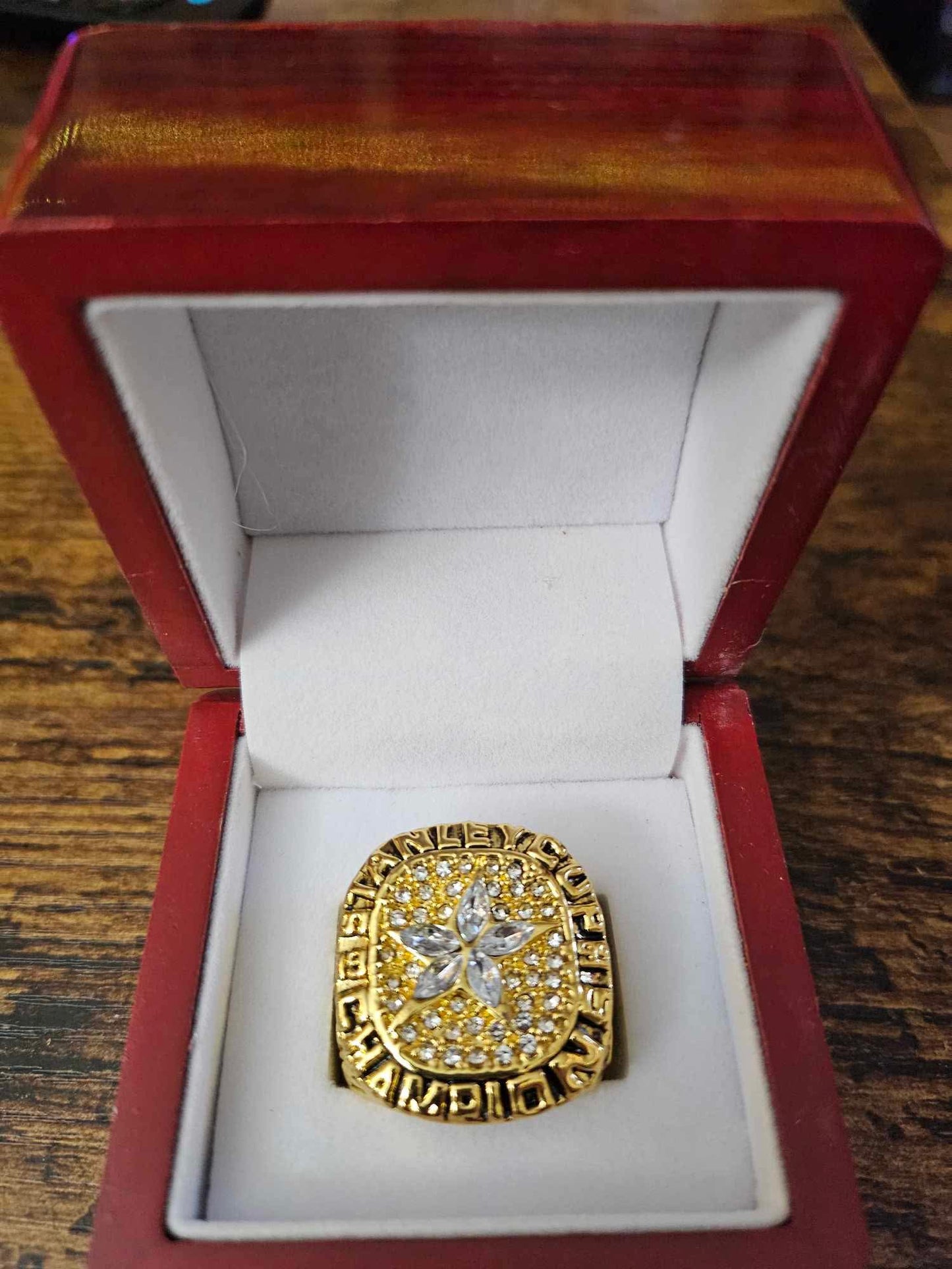 NHL Dallas Stars Stanley Cup Replica Championship Ring
