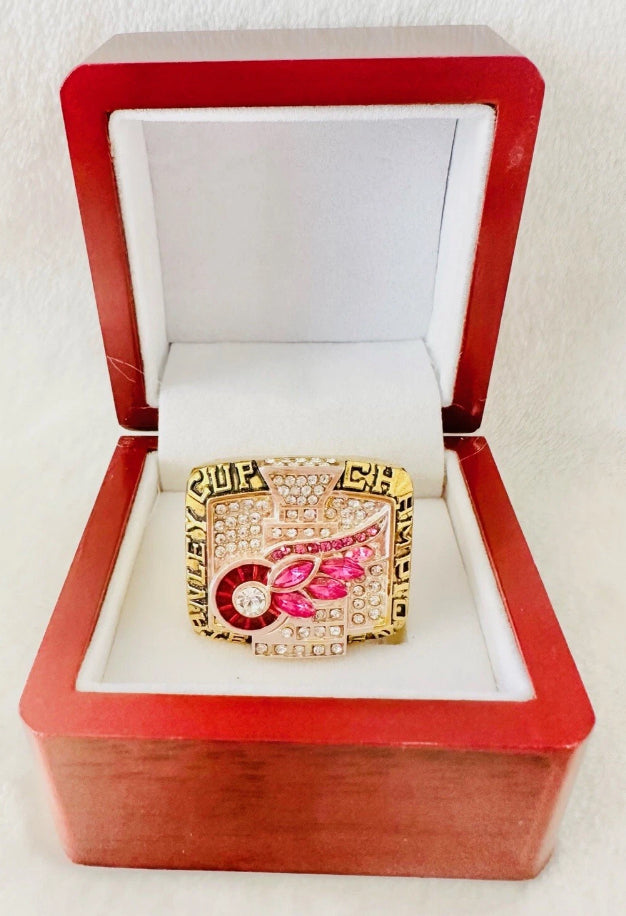 Detroit Red Wings Stanley Cup Championship Replica Rings 1997-2008 - Multiple Years & Sizes - Free Shipping