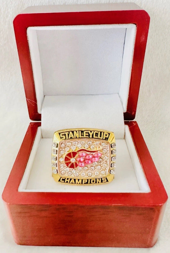 Detroit Red Wings Stanley Cup Championship Replica Rings 1997-2008 - Multiple Years & Sizes - Free Shipping